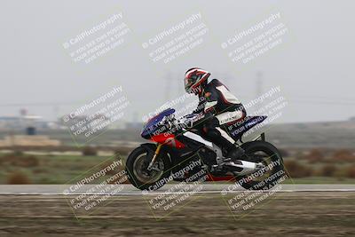 media/Nov-29-2025-TrackDaz (Sat) [[10ae2d9bce]]/B Group/Session 4 (Wheelie Bump)/